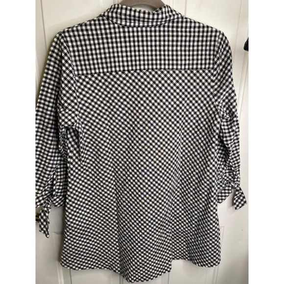 Susan Graver Regular Yarn Dyed Woven Button Front Shirt Black Check - Picture 2 of 5